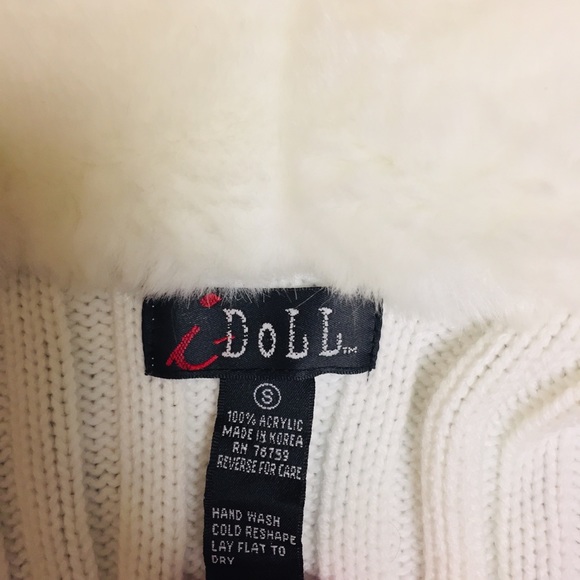 iDoll White Faux Fur Cardigan Sweater Sz S Small - Picture 5 of 5